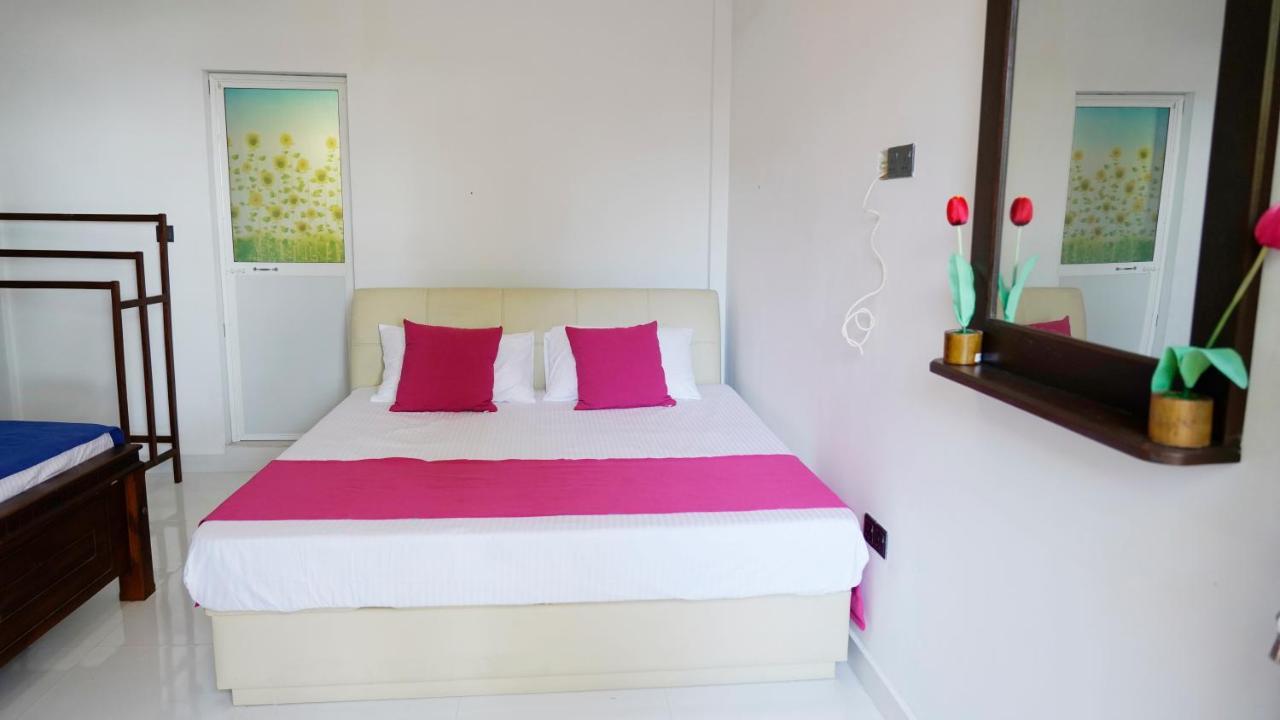 Sea Bay Inn Тангалла Экстерьер фото
