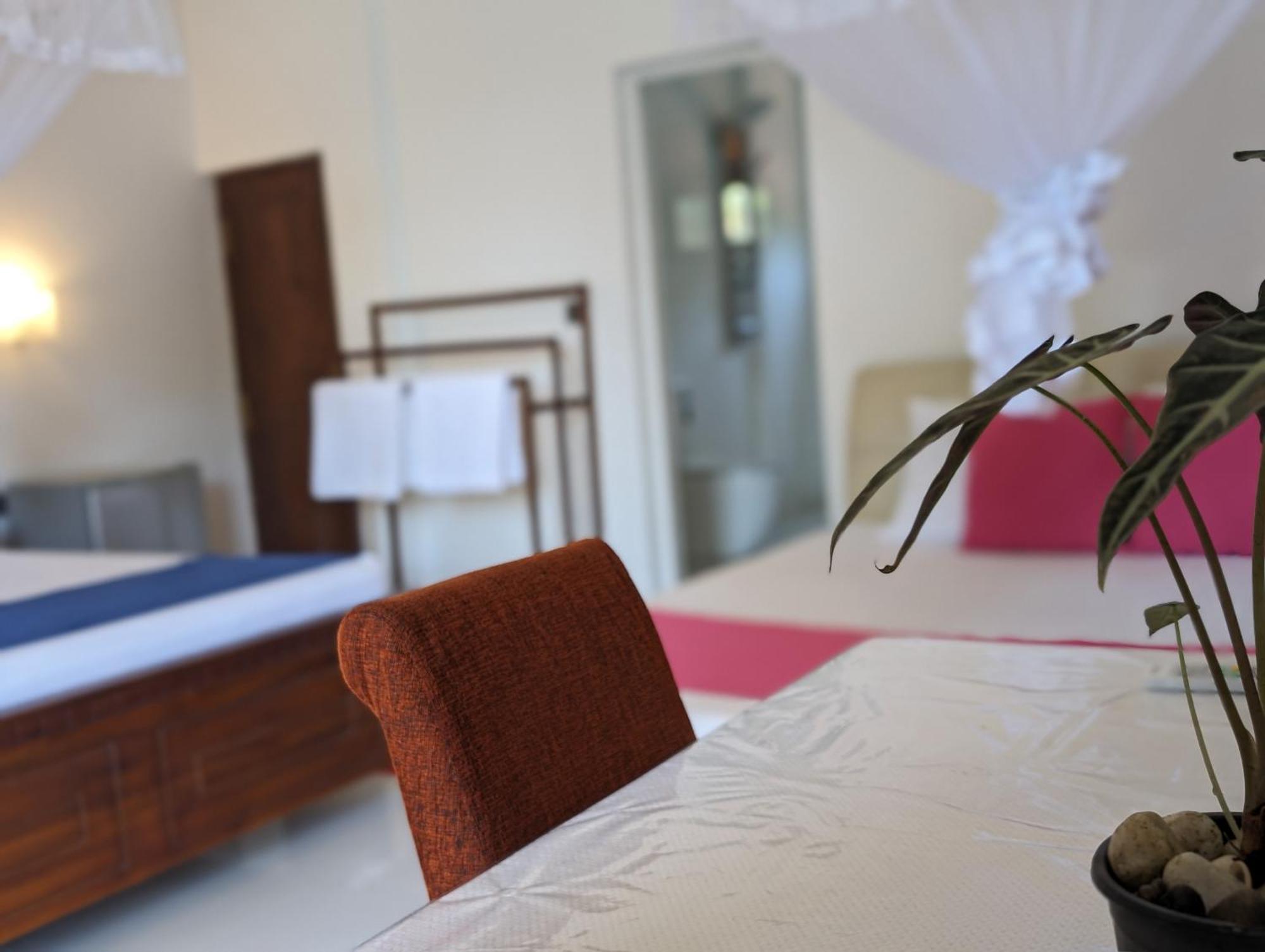 Sea Bay Inn Тангалла Экстерьер фото