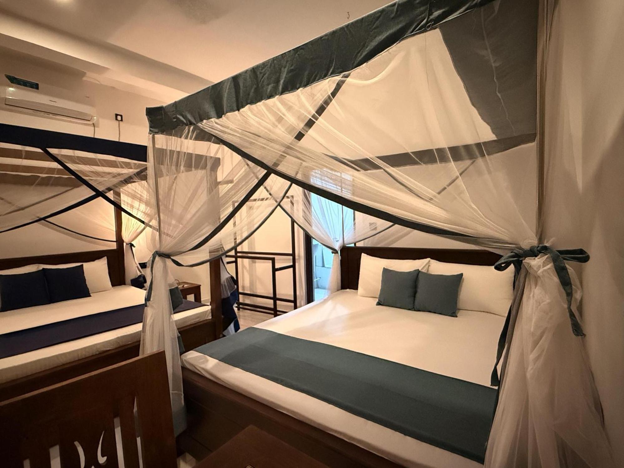 Sea Bay Inn Тангалла Экстерьер фото
